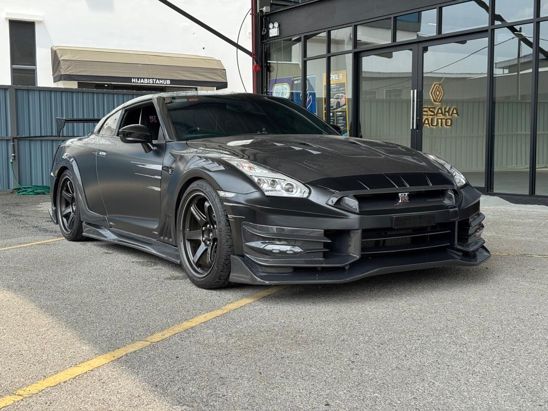 2009 NISSAN GTR R35