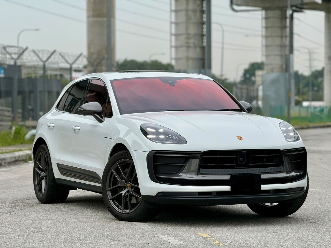 2022 Porsche Macan T 2.0