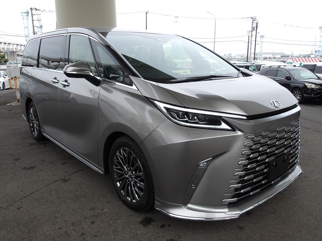 2025 LEXUS LM500h VERSION L